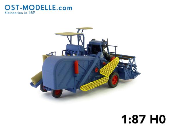 Mädrescher E176 ohne Spreubergung oxidgrün